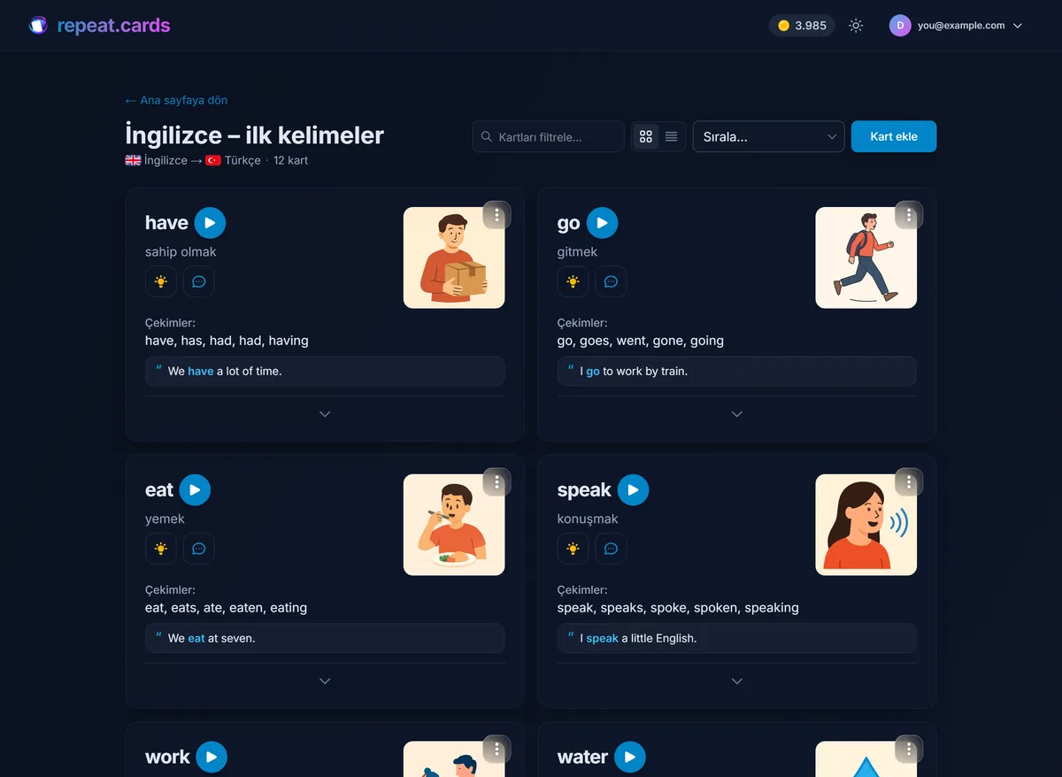 repeat.cards uygulamasında İngilizce kelimelerden oluşan bir deste: görseller, örnek cümleler, hafıza ipuçları ve fiil biçimleri